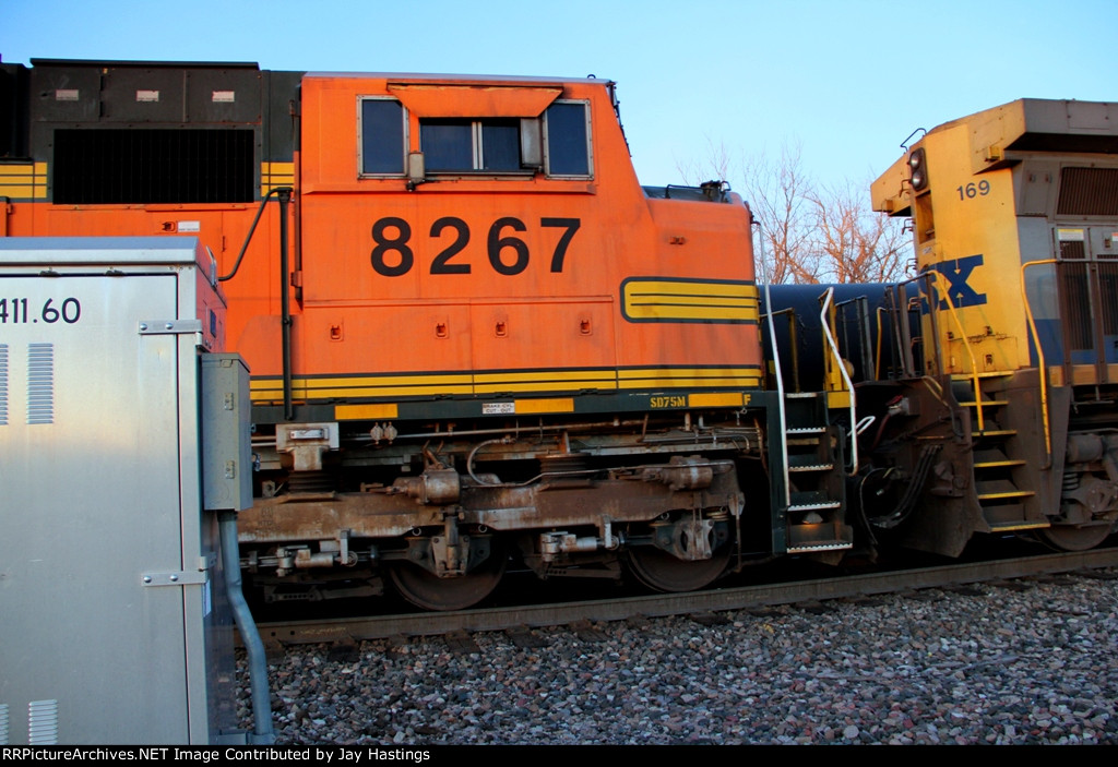 BNSF 8267